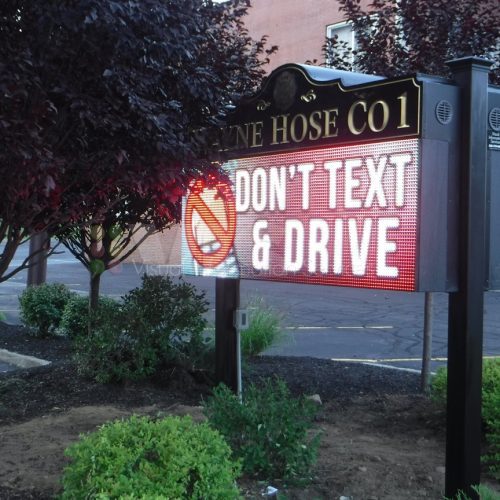 Sign warning: Don't text and drive.