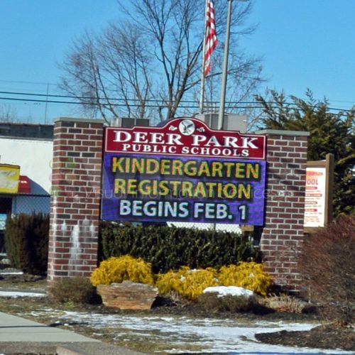 Deer Park Schools kindergarten registration sign.